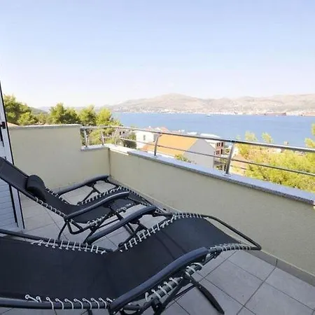 Moonlight - Two Bedroom With Sea View Balcony And Terrace Delux Apartmán