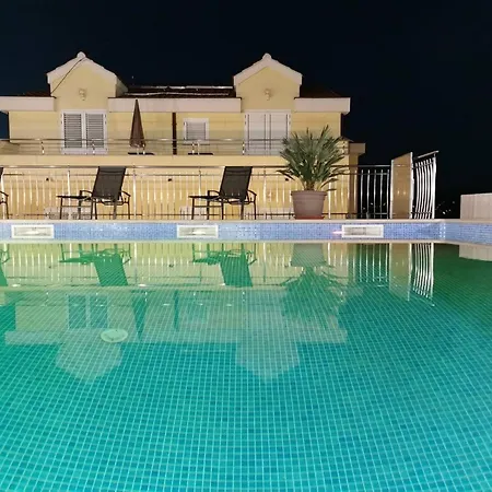Apartmán Moonlight - Two Bedroom With Sea View Balcony And Terrace Delux Trogir