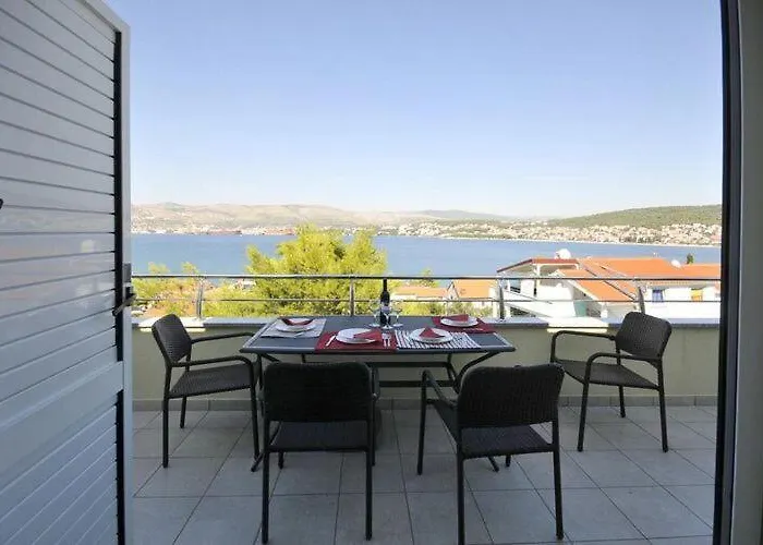 Apartmán Moonlight - Two Bedroom With Sea View Balcony And Terrace Delux Trogir
